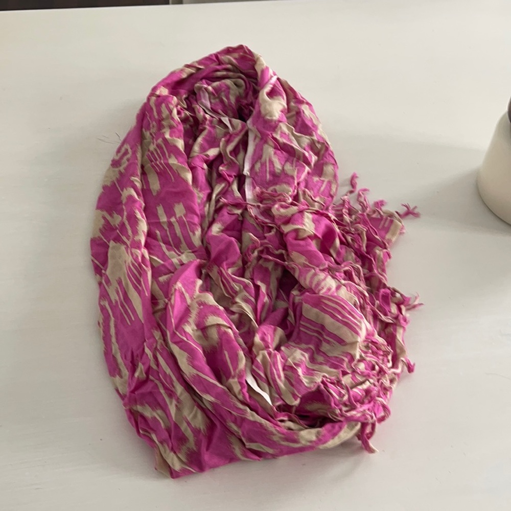 Sir Alistair Rai ik at scarf